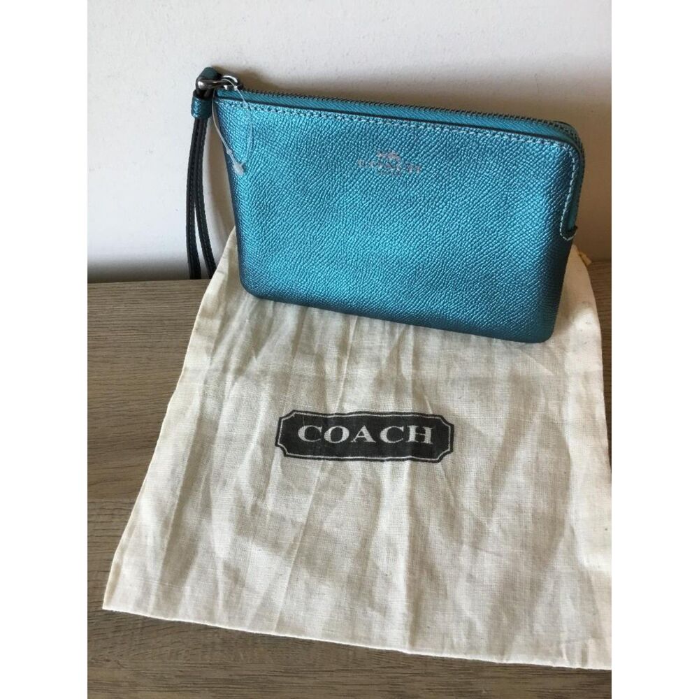 Coach Teal Corner Zip Wristlet Wallet with Coach Dustbag NWOT